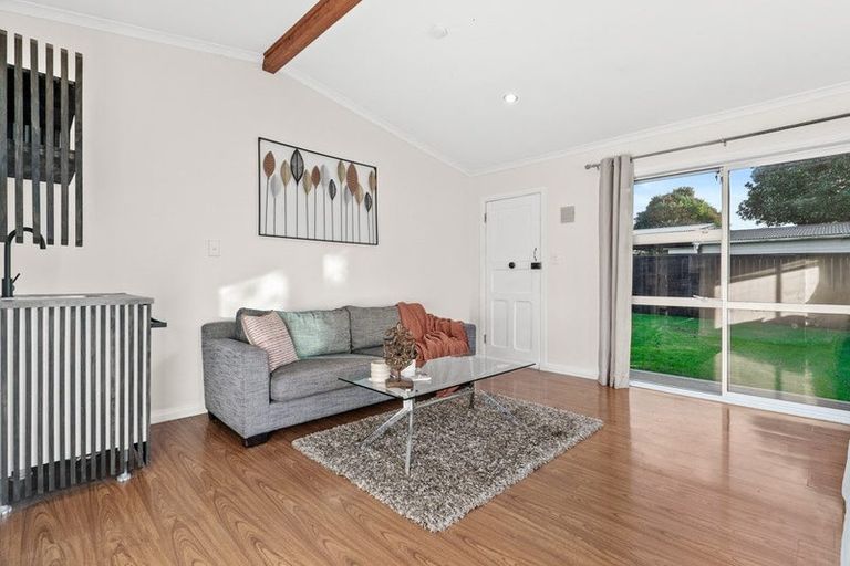 Photo of property in 23 Royston Street, Rosehill, Papakura, 2113