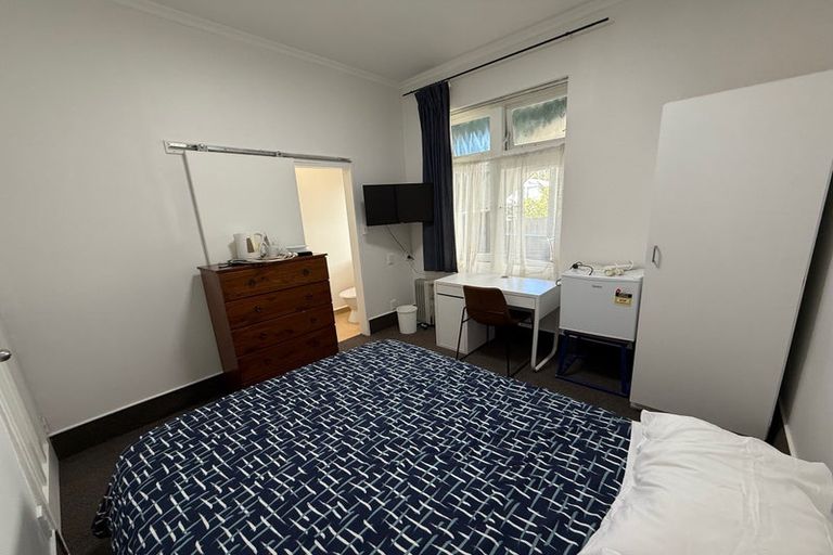 Photo of property in Carillion/the Knoll, 33 Thompson Street, Mount Cook, Wellington, 6011