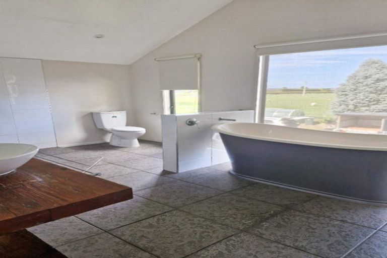 Photo of property in 53 Steel Road, West Plains, Invercargill, 9874