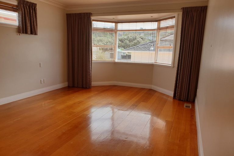 Photo of property in 333 The Parade, Island Bay, Wellington, 6023