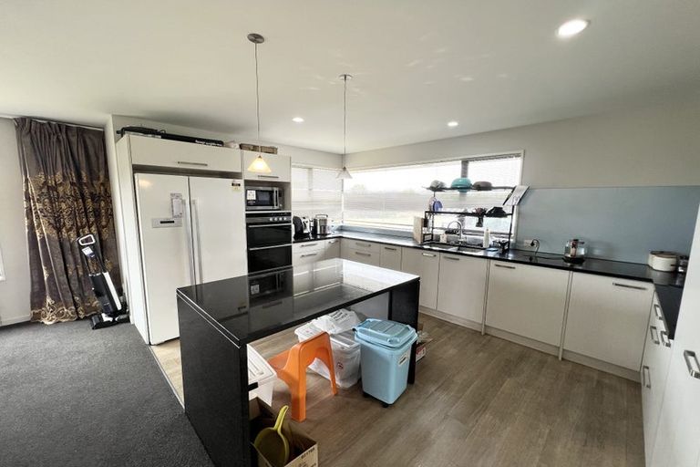 Photo of property in 34 Davaar Crescent, Broomfield, Christchurch, 8042