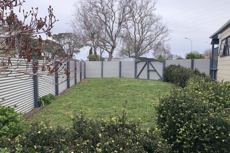 Photo of property in 13 Gloaming Place, Conifer Grove, Takanini, 2112