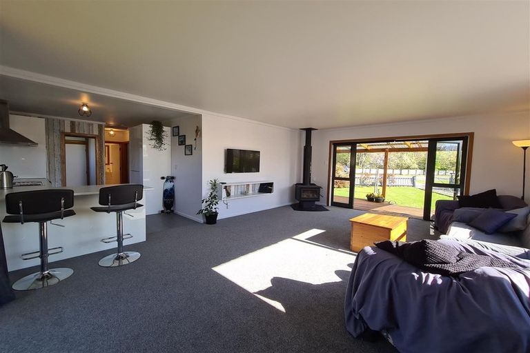 Photo of property in 37 Rochfort Street, Otane, 4202