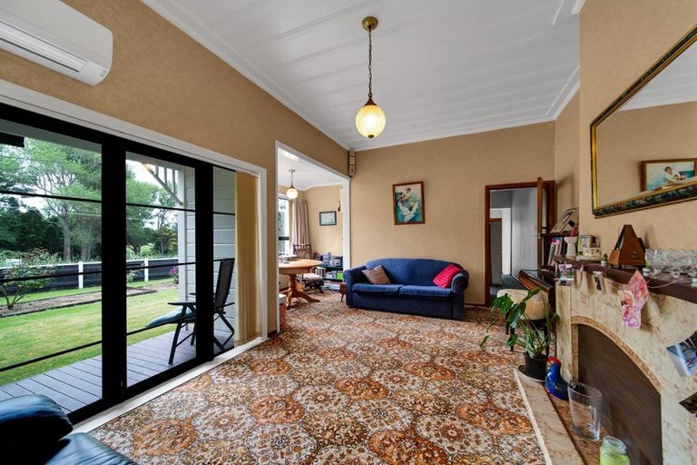 Photo of property in 242 Turuturu Road, Hawera, 4674