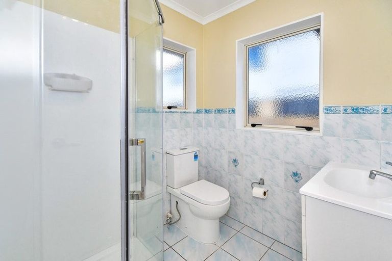 Photo of property in 1/36a Kenderdine Road, Papatoetoe, Auckland, 2025
