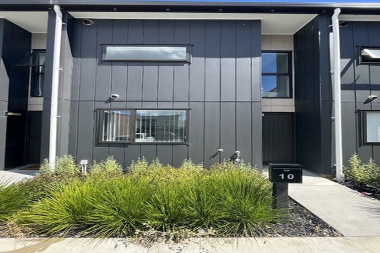 Photo of property in 10 Tukari Lane, Mangere Bridge, Auckland, 2022