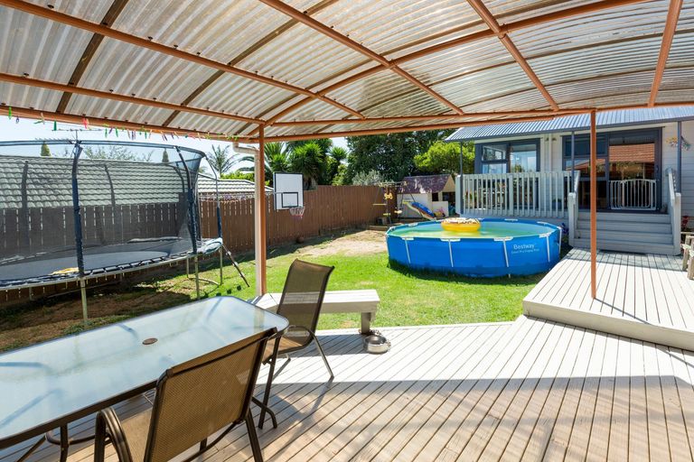 Photo of property in 9 Isabella Drive, Pukekohe, 2120
