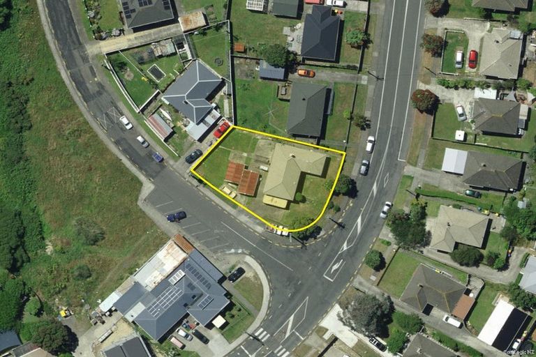 Photo of property in 17 Dimock Street, Titahi Bay, Porirua, 5022