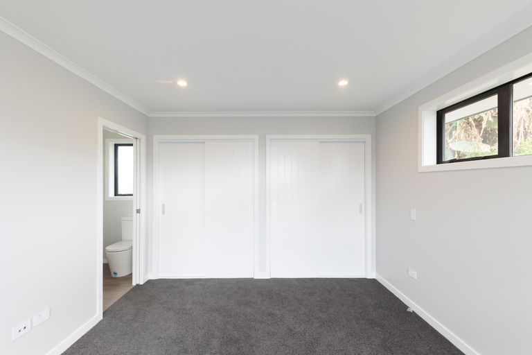 Photo of property in 17 Winchester Street, Levin, 5510