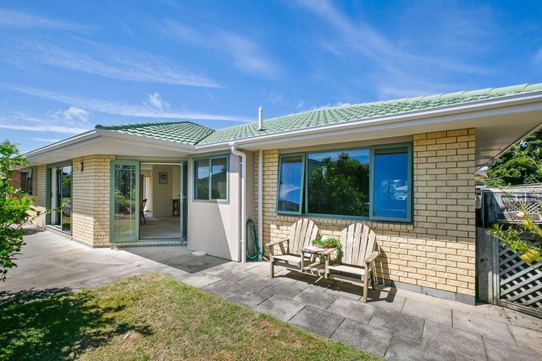 Photo of property in 29f Baring Terrace, Strandon, New Plymouth, 4312