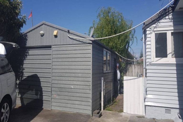 Photo of property in 1/5 Allen Avenue, Papatoetoe, Auckland, 2025