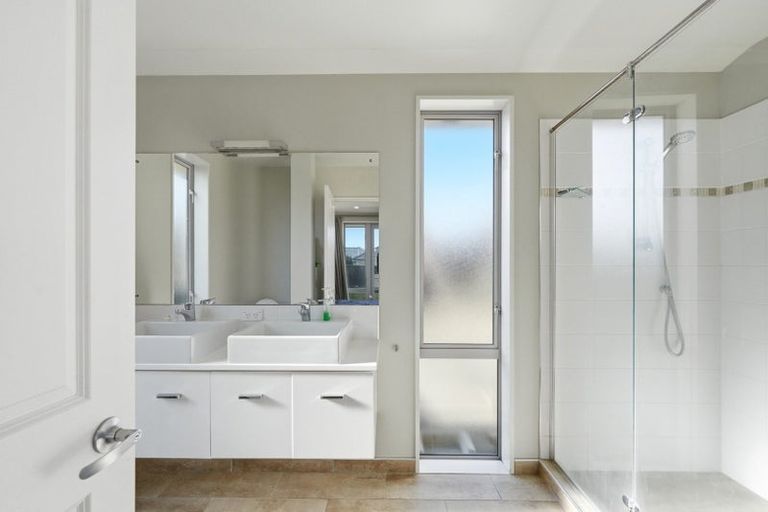 Photo of property in 6 Burbank Drive, Aidanfield, Christchurch, 8025