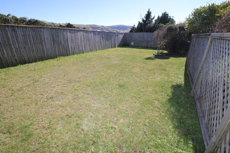 Photo of property in 21 Glen Alton Avenue, Paparangi, Wellington, 6037