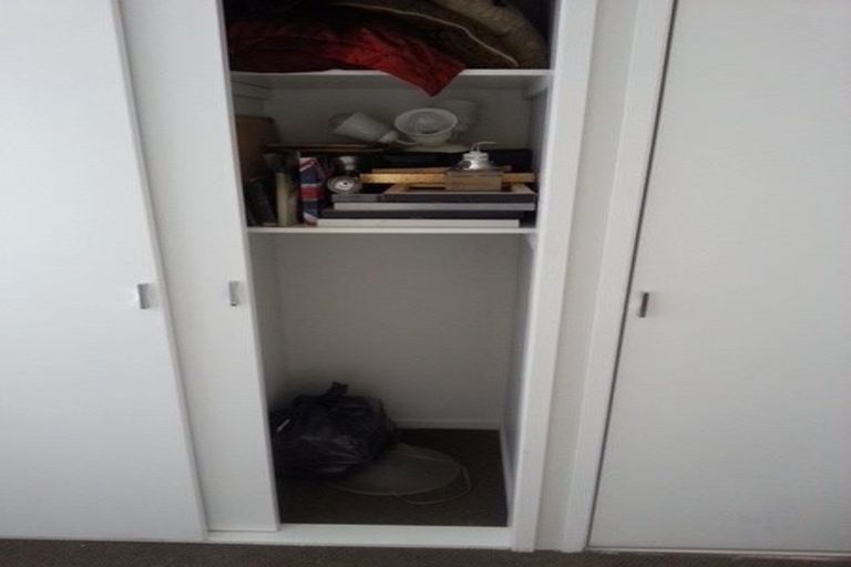 Photo of property in 1/60 Mcleod Road, Te Atatu South, Auckland, 0610