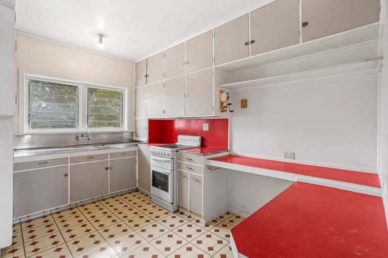 Photo of property in 59 Sylvan Avenue, Northcote, Auckland, 0627