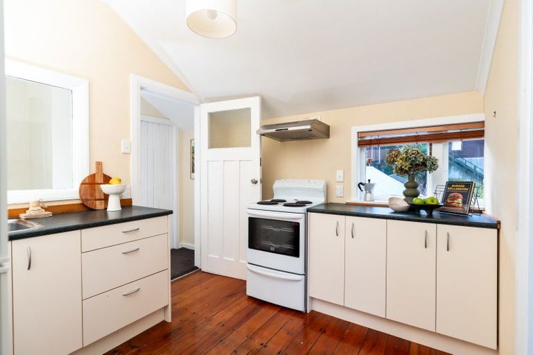 Photo of property in 81 Elizabeth Street, Mount Victoria, Wellington, 6011