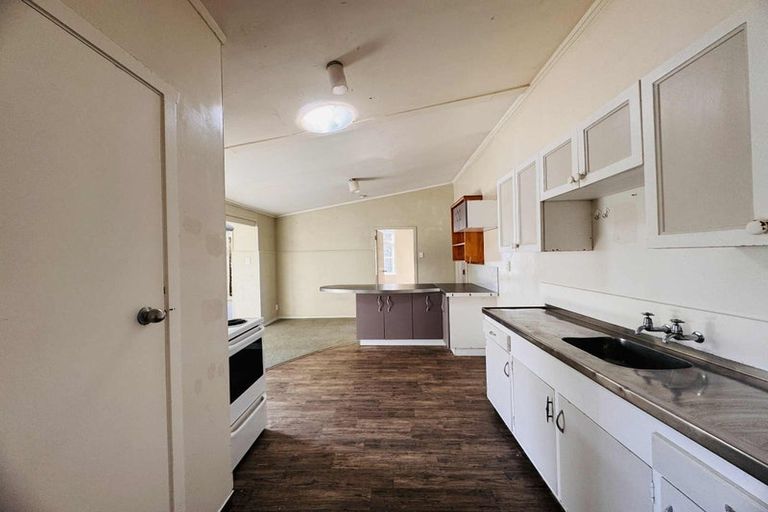 Photo of property in 23 Joseph Street, West End, Palmerston North, 4412