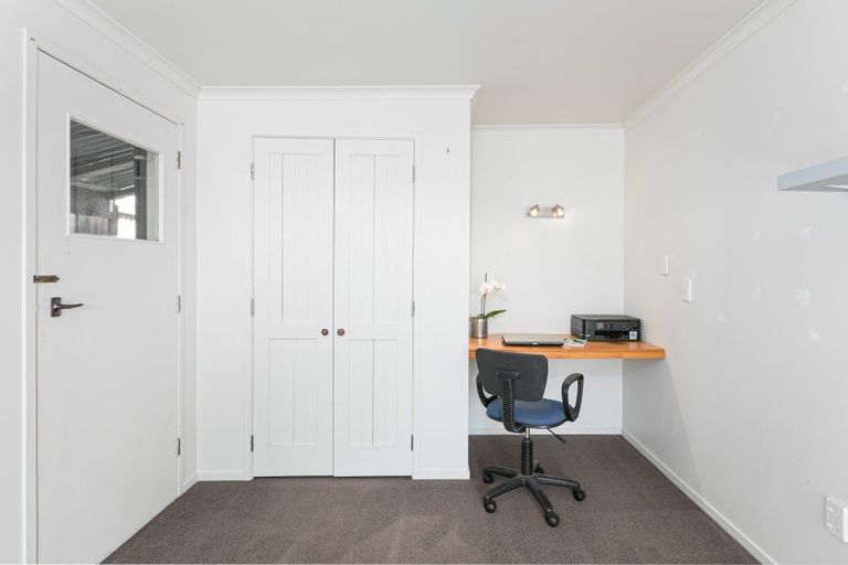 Photo of property in 17d Holyrood Terrace, Waipukurau, 4200