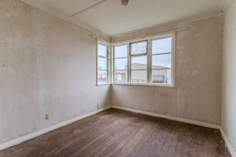 Photo of property in 44 Brighton Road, Green Island, Dunedin, 9018
