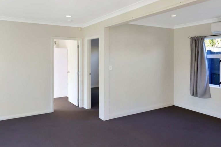 Photo of property in 84 Amohia Street, Paraparaumu, 5032