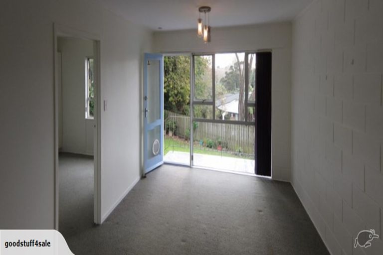 Photo of property in 6/38 Edmonton Road, Henderson, Auckland, 0612