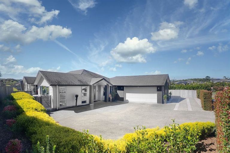 Photo of property in 11 Lam Terrace, Riverhead, 0820