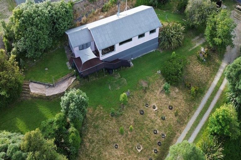 Photo of property in 6 School Road, Kakanui, Oamaru, 9495