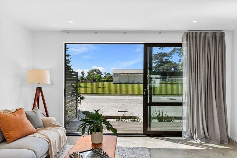 Photo of property in 26c Brennan Avenue, Te Atatu Peninsula, Auckland, 0610