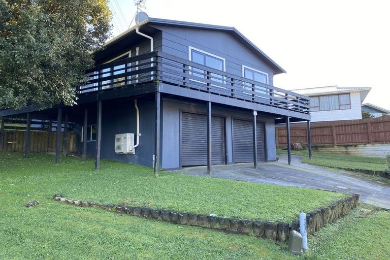 Photo of property in 11 Tahurangi Place, Spotswood, New Plymouth, 4310