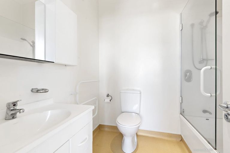 Photo of property in The Villas, 10/33u Hobson Street, Thorndon, Wellington, 6011