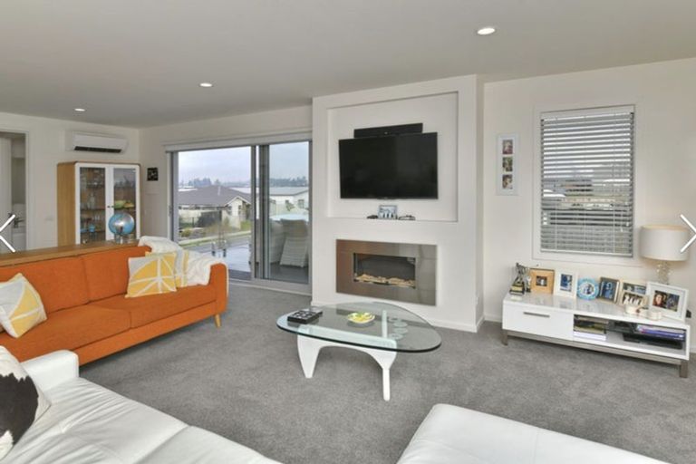 Photo of property in 15 Aroha Street, Pegasus, 7612