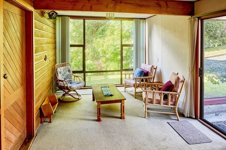 Photo of property in 3 Picketboat Lane, Whitby, Porirua, 5024