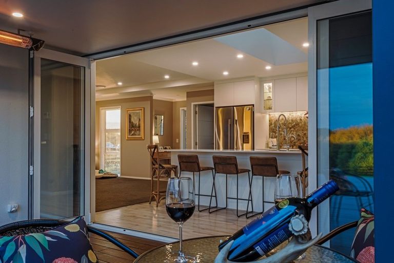 Photo of property in 61 Hartwell Drive, Kelvin Grove, Palmerston North, 4470