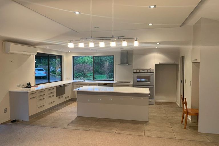 Photo of property in 16 Sinton Road, Hobsonville, Auckland, 0618