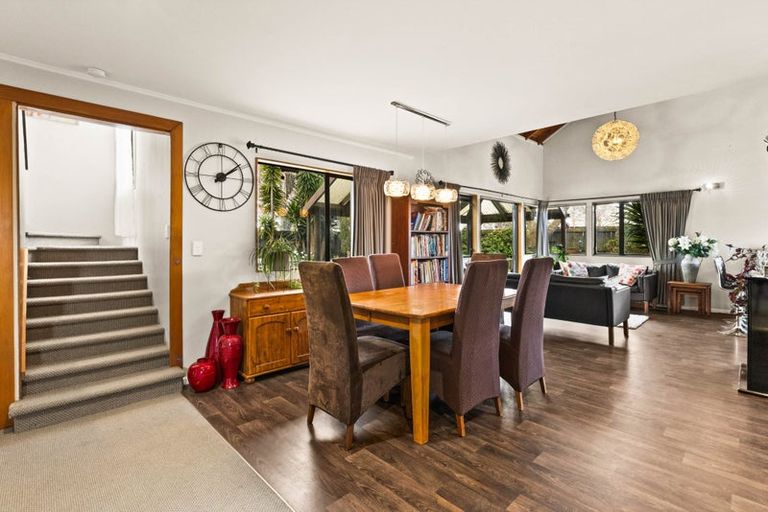 Photo of property in 16 Cormack Place, Greenmeadows, Napier, 4112