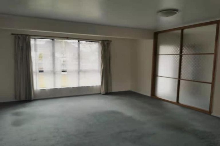 Photo of property in 14 Denyer Place, New Lynn, Auckland, 0600