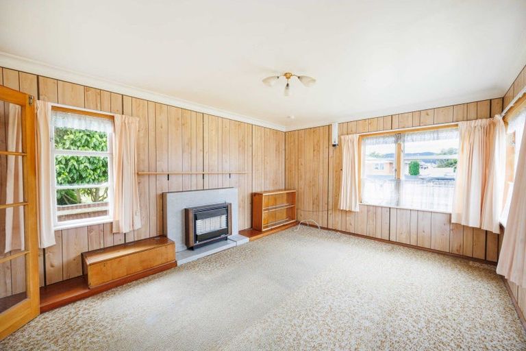 Photo of property in 11 Bartholomew Road, Levin, 5510