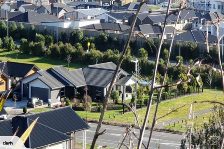 Photo of property in 222 Lakes Boulevard, Pyes Pa, Tauranga, 3112