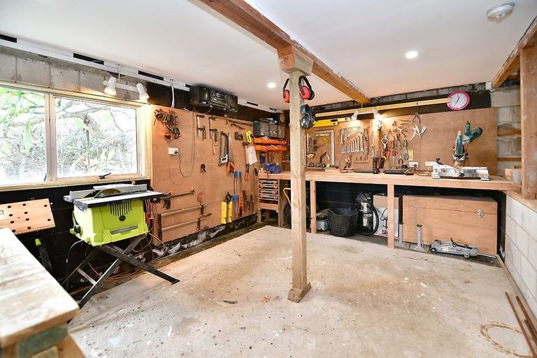 Photo of property in 33a Rosario Crescent, Red Beach, 0932