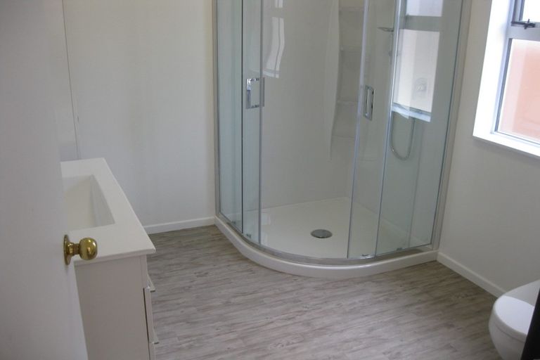 Photo of property in 37e Frankmoore Avenue, Johnsonville, Wellington, 6037