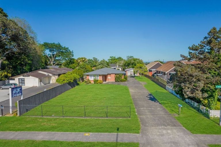 Photo of property in 341 Great South Road, Papakura, 2110
