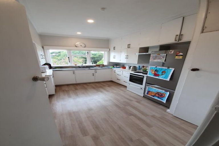 Photo of property in 12 Lytton Street, Wadestown, Wellington, 6012