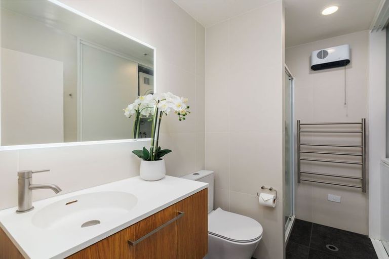 Photo of property in West Fitzroy, 2a/66 Armagh Street, Christchurch Central, Christchurch, 8013
