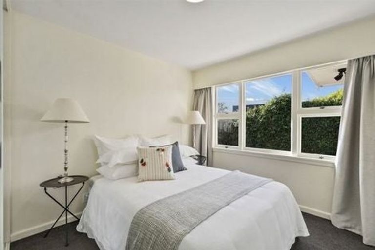 Photo of property in 15 Wairarapa Terrace, Merivale, Christchurch, 8014
