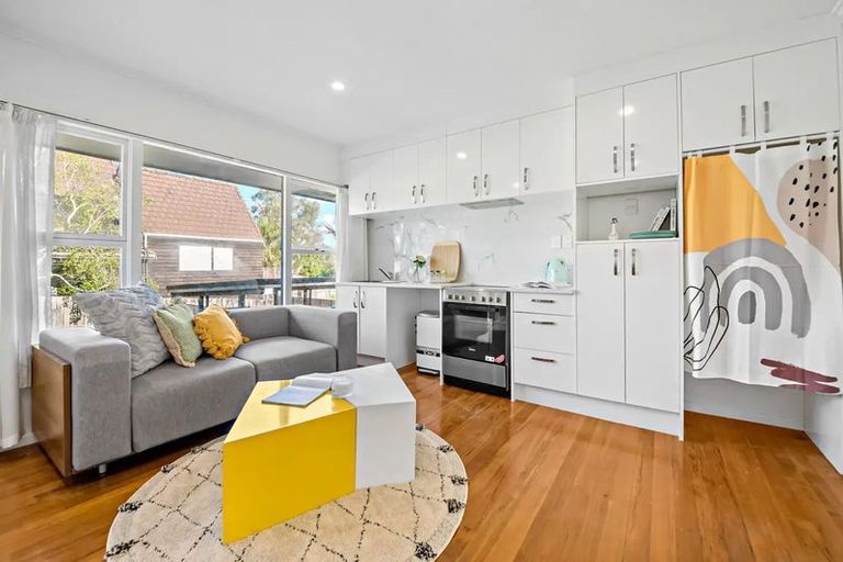 Photo of property in 4/23 Belle Vue Avenue, Northcote Point, Auckland, 0627