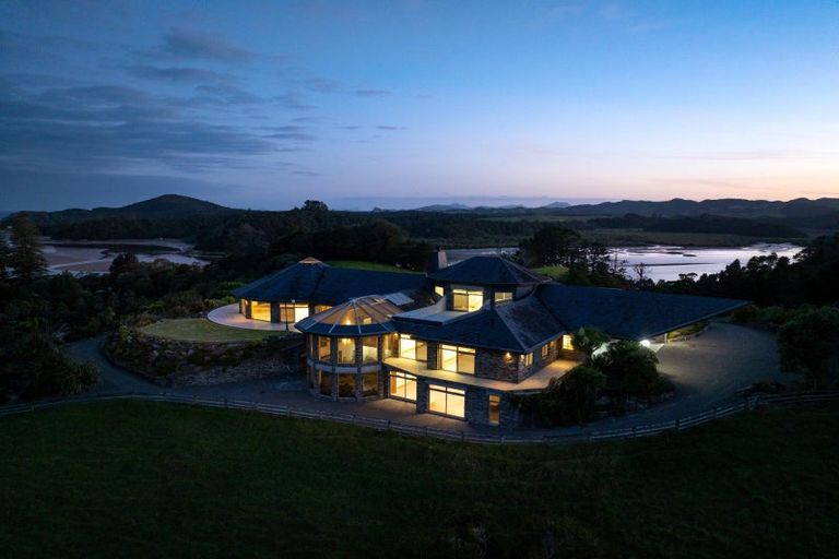 Photo of property in 39 Tongatu Road, Ngunguru, Whangarei, 0173
