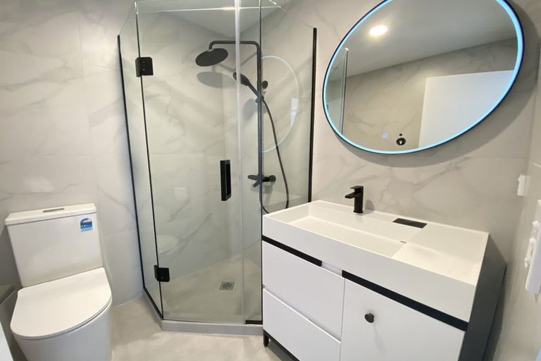 Photo of property in 6/36 Edmonton Road, Henderson, Auckland, 0612