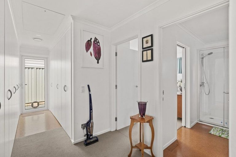 Photo of property in 8a Kenmare Street, Alexandra, 9320