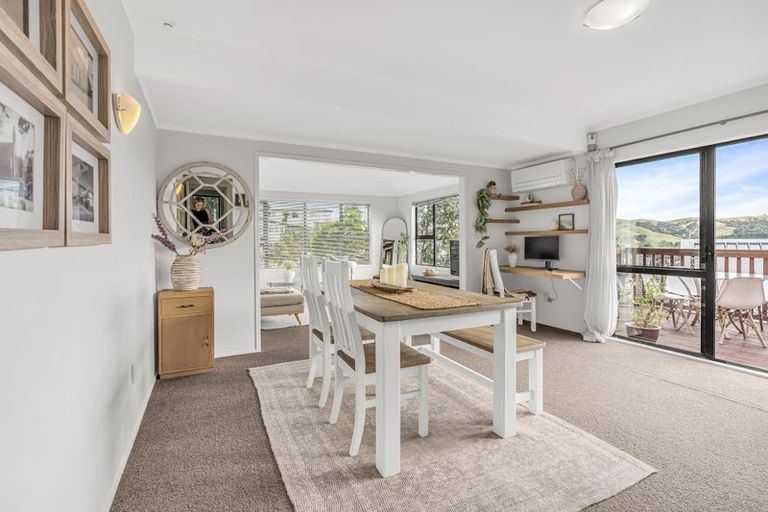 Photo of property in 6 Rautawhiri Road, Helensville, 0800