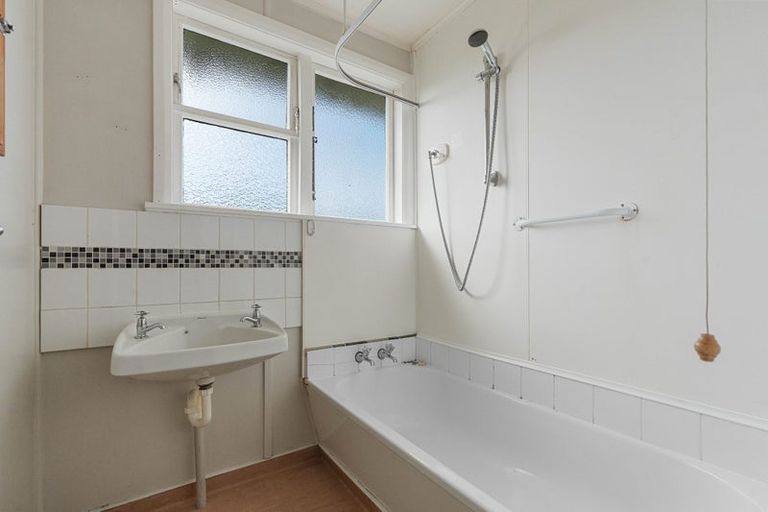 Photo of property in 162 Cole Street, Masterton, 5810